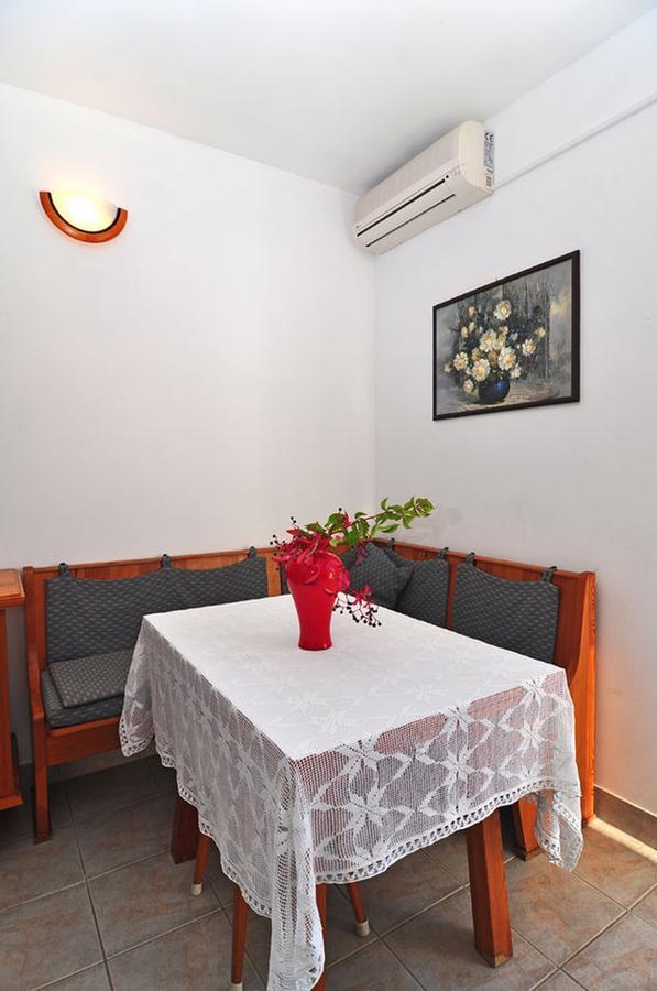 Apartments Jerina Sukošan エクステリア 写真